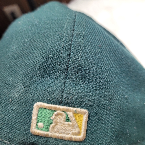 Authentic new Era A's baseball cap - Picture 4 of 5